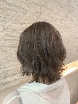 ミディアム カラー ✄折橋 彩花🐶🍑のヘアスタイル