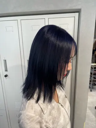 ミディアム カラー EIGHT 濱田響のヘアスタイル