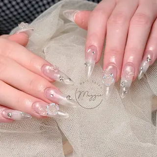 ネイル Maggie Nail🦩のネイルデザイン