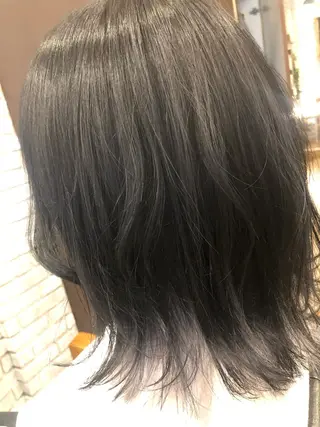 ミディアム 松﨑 亜々人のヘアスタイル