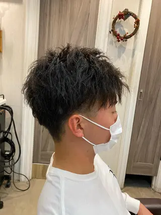 ショート Sabby氏川洸希 パーマのヘアスタイル