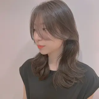 セミロング パーソナルカラー lapiax阿部のヘアスタイル