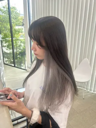 ロング カラー suehiro yunaのヘアスタイル