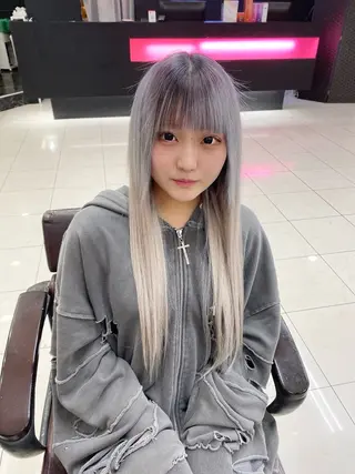 ロング 外れにくいエク💚 EST梅田TAKIのヘアスタイル