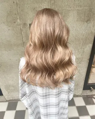 ロング カラー ヘアアレンジ TATSUYA アートディレクターのヘアスタイル