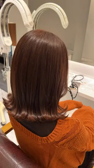 ミディアム カラー 浦﨑 笑美里のヘアスタイル