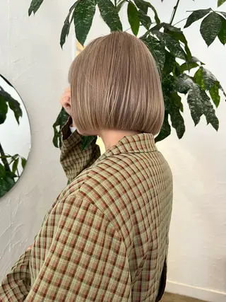 ミディアム カラー 藤原 怜央のヘアスタイル