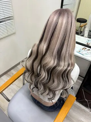 ロング 最安値エクステサロン SHOW ROOMのヘアスタイル