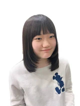 セミロング ヤマナカ アイリのヘアスタイル