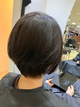 ショート 吉本 yoshimotoのヘアスタイル