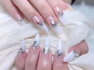 ネイル 🎀M nails✨ ビューティーのネイルデザイン