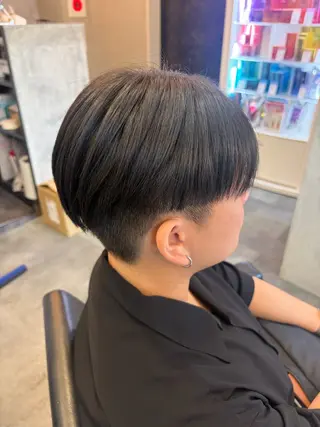 ショート three_ ナオキのヘアスタイル