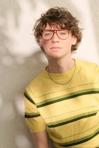 ショート パーマ メンズ 鈴木 颯真ウィリアムのヘアスタイル