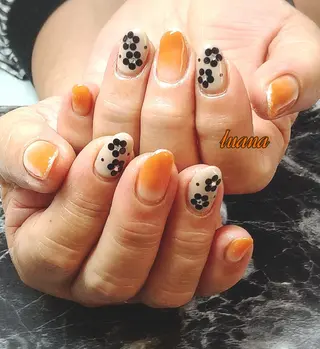 ネイル LUANA TAKAHASHIのネイルデザイン