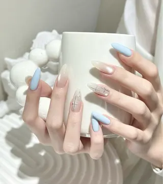 ネイル コウ ヨウのネイルデザイン