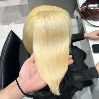 ミディアム カラー 💫艶ハイトーン×髪 質改善💫リュウトのヘアスタイル