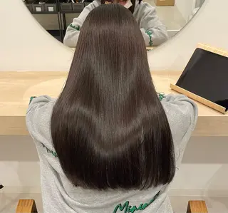 ロング 福井 茉菜美のヘアスタイル