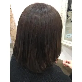 ミディアム カラー fio マナミのヘアスタイル
