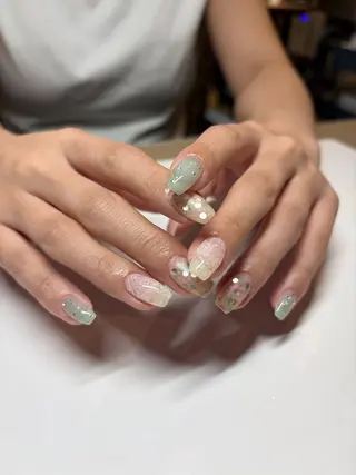 ネイル Manon Hikariのネイルデザイン
