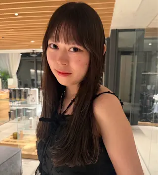 ロング 中村 果乃のヘアスタイル