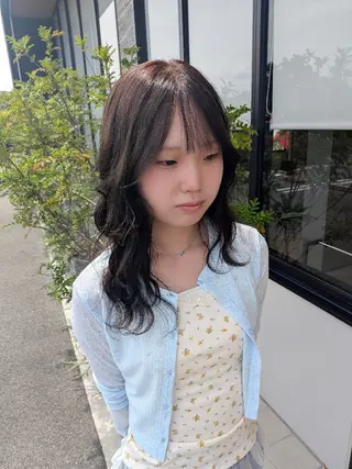 カラー 古屋 美春のヘアスタイル