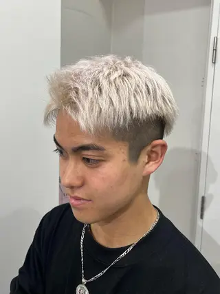 ショート カラー ♱地雷カラー♱ウルフ ♱ 藍衣 ♱のヘアスタイル