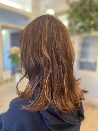 ミディアム カラー sato ayaka |透明感カラー🫧のヘアスタイル