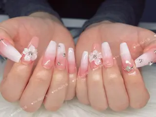 ネイル Rosaline 💕💕のネイルデザイン