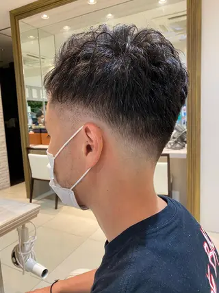 パーマ メンズ 似合う髪型見つけます AYAKAのヘアスタイル
