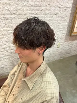 ショート メンズ 濱中 一翔のヘアスタイル