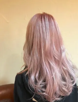 ロング カラー emi natukiのヘアスタイル