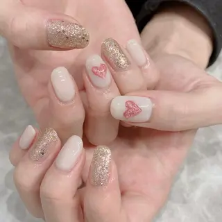 ネイル 長谷川 奈緒美のネイルデザイン