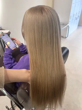セミロング 🦋髪質改善🦋 眞井琴美のヘアスタイル