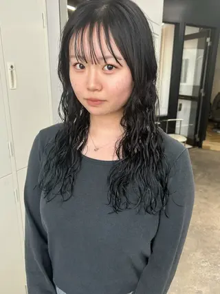 ロング カラー 縮毛矯正🫧透明感 カラー メンズカットのヘアスタイル