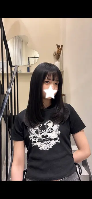 ロング 坂本 桃花のヘアスタイル
