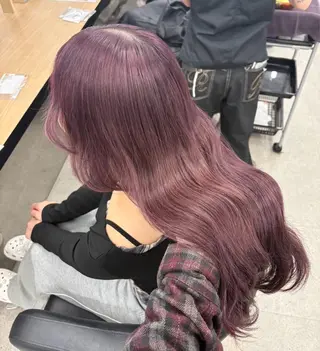 ロング miku/ラベンダー 透明感カラー🪻❤︎のヘアスタイル