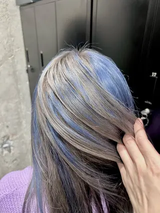 ミディアム メンズハイトーン ホワイトカラー 彩のヘアスタイル