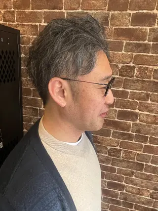 カラー パーマ ヘアアレンジ メンズ キッズ ネイル マツエク・マツパ アイブロウ 久木原 ゆりのヘアスタイル
