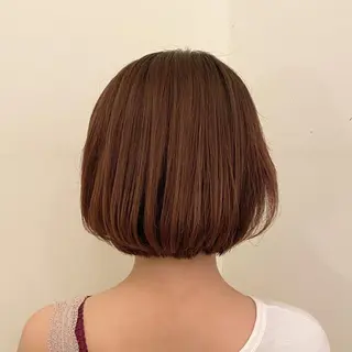 ショート カラー 澤田 彩香のヘアスタイル