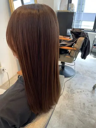 セミロング シンプル 美容室のヘアスタイル