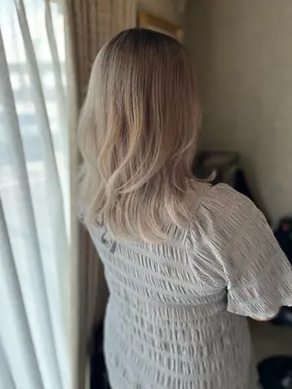 ミディアム soins de MaLilyのヘアスタイル