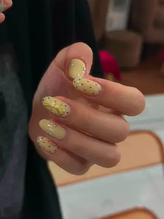 ネイル MOON nailsのネイルデザイン