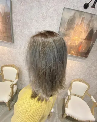 ミディアム カラー Kobayashi ハイライト/ショートのヘアスタイル
