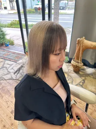 カラー indigo/ Minamiのヘアスタイル