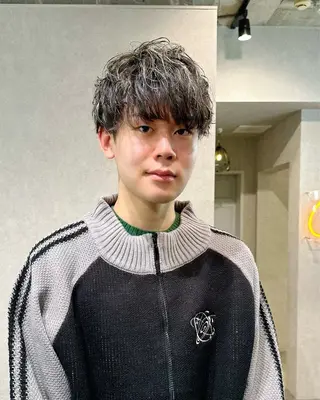カラー メンズ お洒落カジュアル🍃 まなとのヘアスタイル