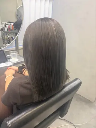 セミロング カラー three_ ナオキのヘアスタイル