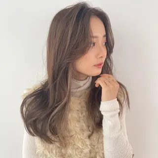 ロング カラー TRENCH 相澤 果歩のヘアスタイル