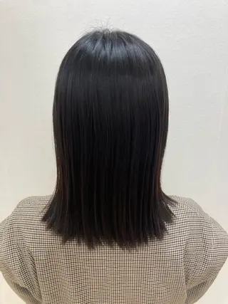 ミディアム 岡田 守明のヘアスタイル