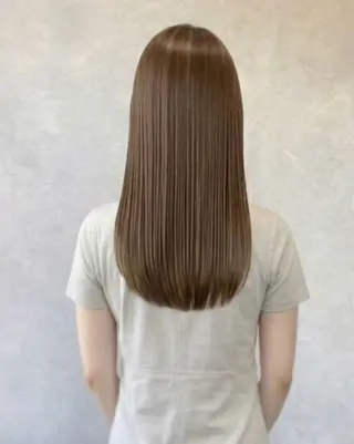 セミロング 横山 ゆうやのヘアスタイル