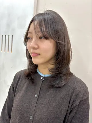 セミロング コトネ🫧 韓国風レイヤーカットのヘアスタイル